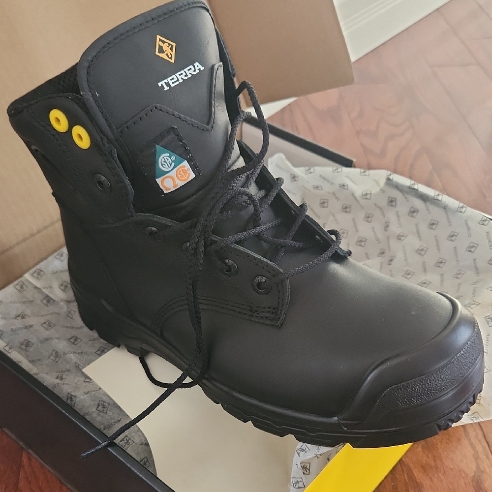 Brand New Men's Black Work Boots